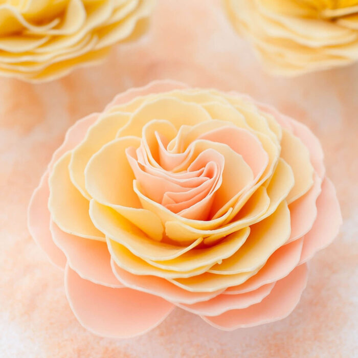 Rêve De Juliette Garden Rose Soap Flower - Image 3